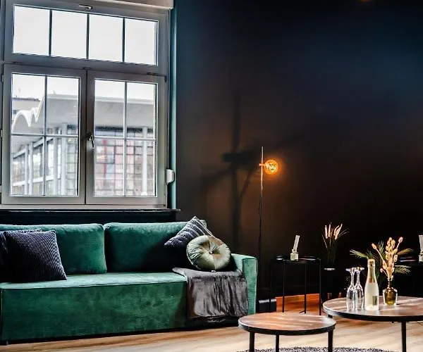 Llr Design - Emerald Im Zentrum Von Apartment *